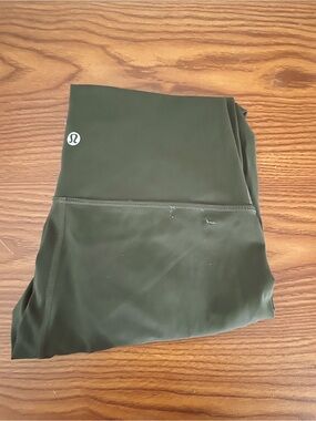 lululemon olive green yoga leggings